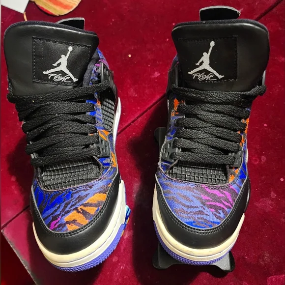 JORDAN 4 RETRO BLACK RUSH VIOLET SNEAKERS 👟 - Picture 6 of 7
